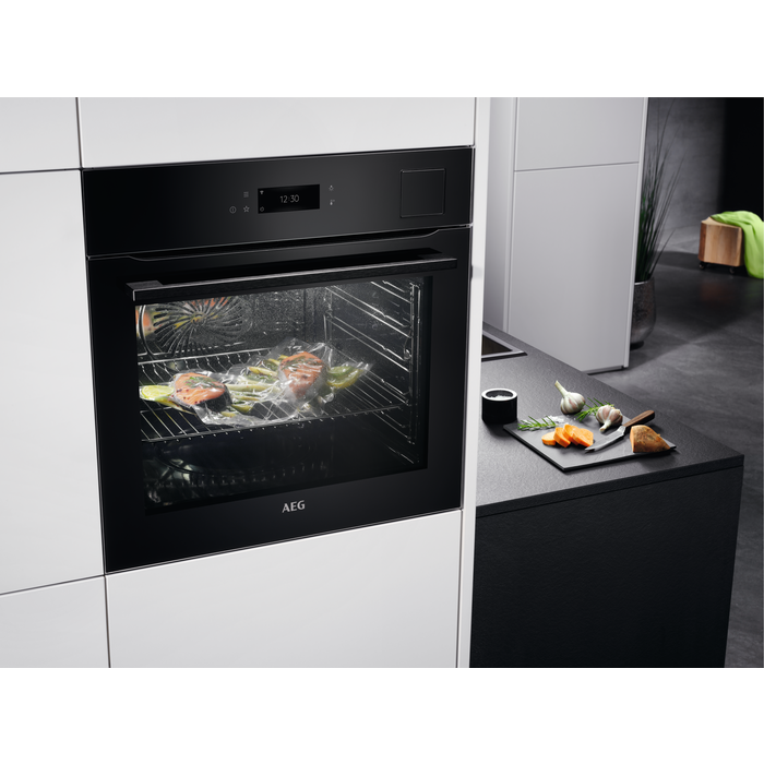 AEG - Ovn med damp - BKB8S8B0