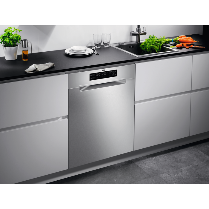 AEG - 60 cm opvaskemaskine - FBB73927ZM