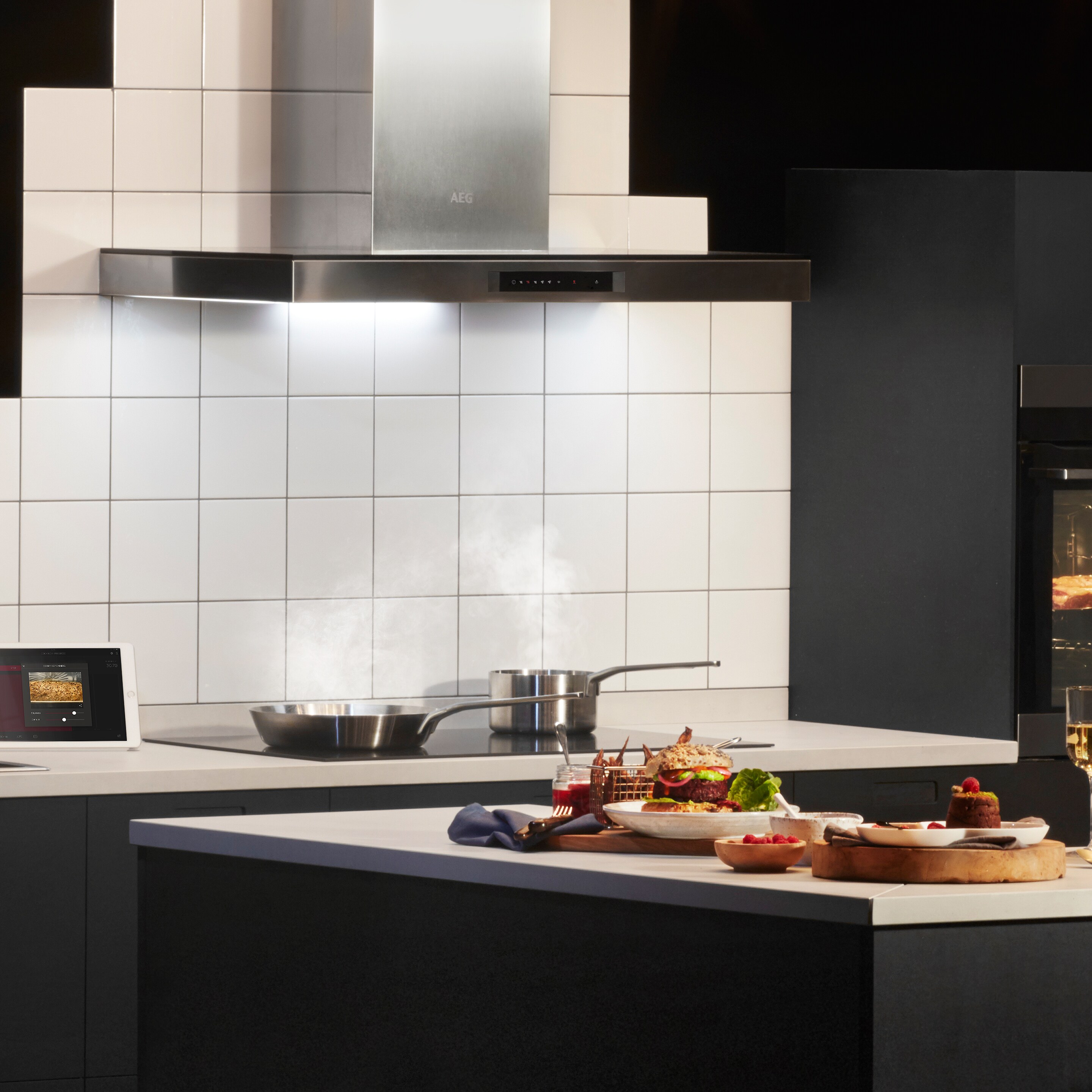 En Electrolux emhætte i et elegant køkken 